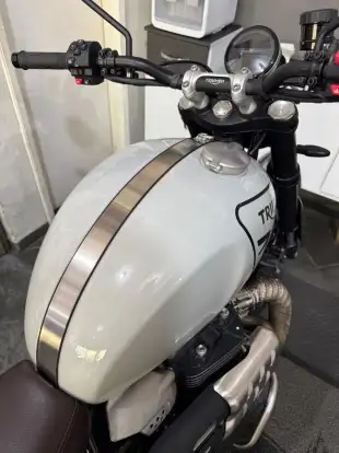TRIUMPH-BONNEVILLE SCRAMBLER 1200 X TRIUMPH-BONNEVILLE SCRAMBLER 1200 X-2024