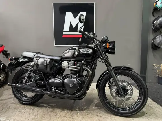 TRIUMPH BONNEVILLE T100 BLACK 900 