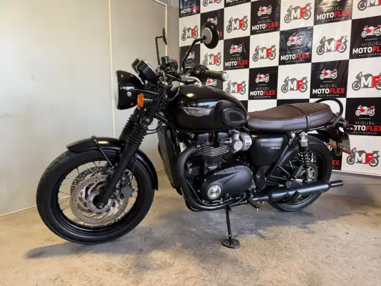 TRIUMPH-BONNEVILLE T120 BLACK 1200-2021