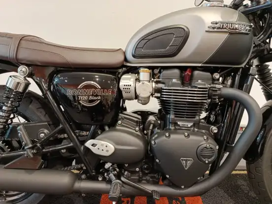 TRIUMPH-BONNEVILLE T120 BLACK 1200 TRIUMPH-BONNEVILLE T120 BLACK 1200-2026