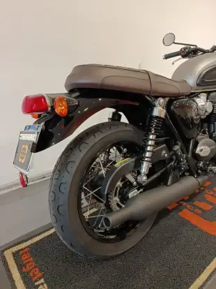 TRIUMPH-BONNEVILLE T120 BLACK 1200-2026