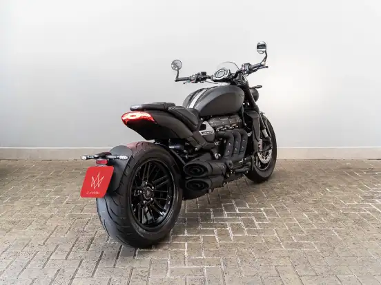 TRIUMPH-ROCKET III R BLACK EDITION-2021