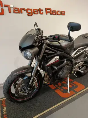 TRIUMPH-STREET TRIPLE 765 RS TRIUMPH-STREET TRIPLE 765 RS-2018