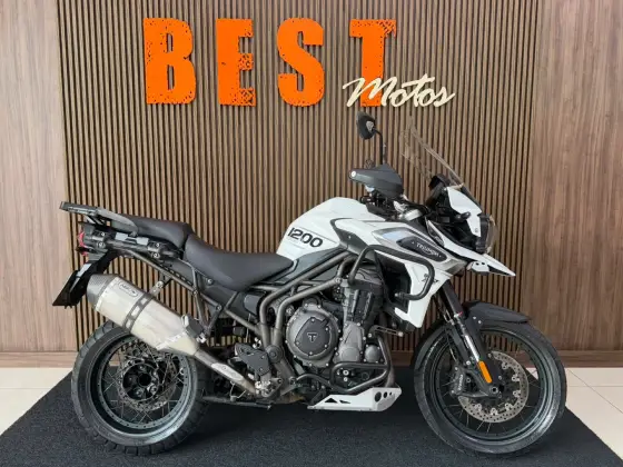 TRIUMPH TIGER 1200 XCA 