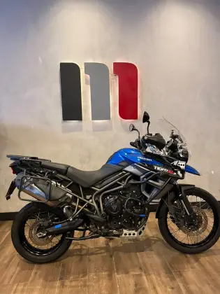 TRIUMPH TIGER 800 XCX 