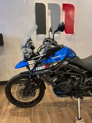 TRIUMPH-TIGER 800 XCX-2015