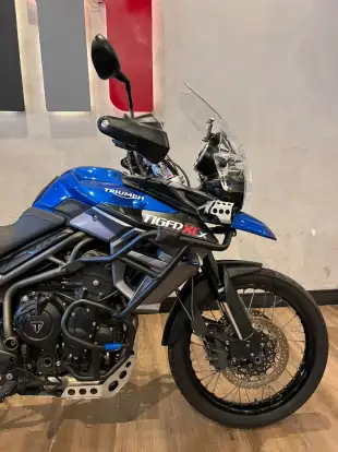 TRIUMPH-TIGER 800 XCX-2015
