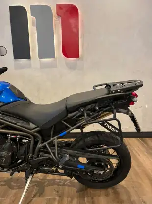 TRIUMPH-TIGER 800 XCX-2015