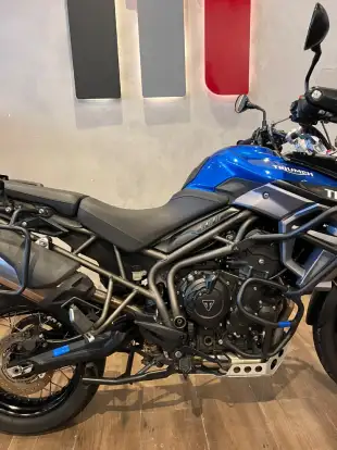 TRIUMPH-TIGER 800 XCX-2015