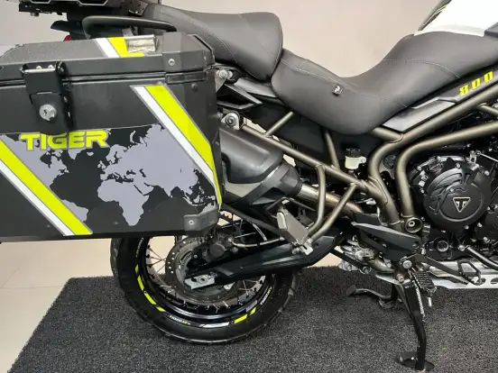 TRIUMPH-TIGER 800 XCX-2017