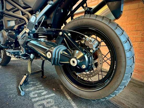 TRIUMPH-TIGER 1200 XCX-2020
