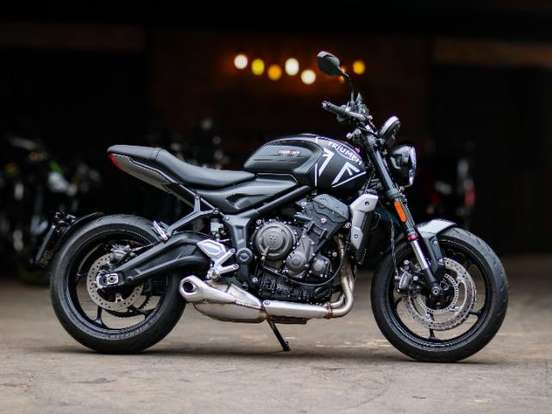 TRIUMPH-TRIDENT 660-2023