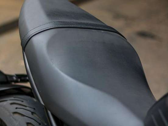 TRIUMPH-TRIDENT 660-2023