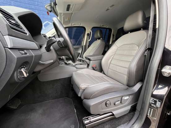 VOLKSWAGEN-AMAROK-2023