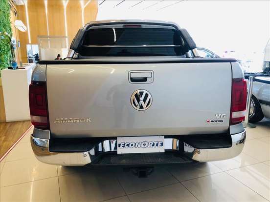 VOLKSWAGEN-AMAROK-2021