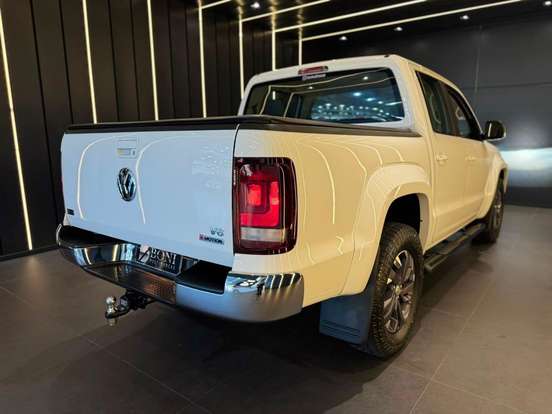 VOLKSWAGEN-AMAROK-2023