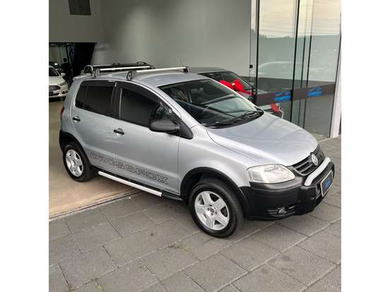 VOLKSWAGEN-CROSSFOX-1.6 MI FLEX 8V 4P MANUAL VOLKSWAGEN-CROSSFOX-2005