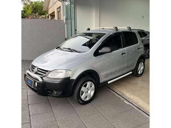 VOLKSWAGEN-CROSSFOX-2005