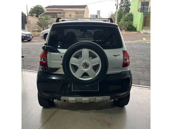 VOLKSWAGEN-CROSSFOX-1.6 MI FLEX 8V 4P MANUAL VOLKSWAGEN-CROSSFOX-2005
