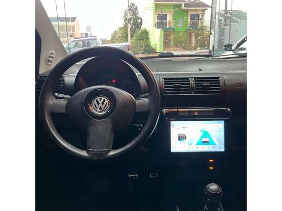 VOLKSWAGEN-CROSSFOX-2005