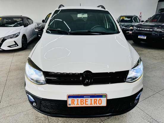 VOLKSWAGEN-CROSSFOX-2013