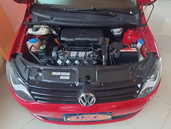 VOLKSWAGEN-FOX-2012