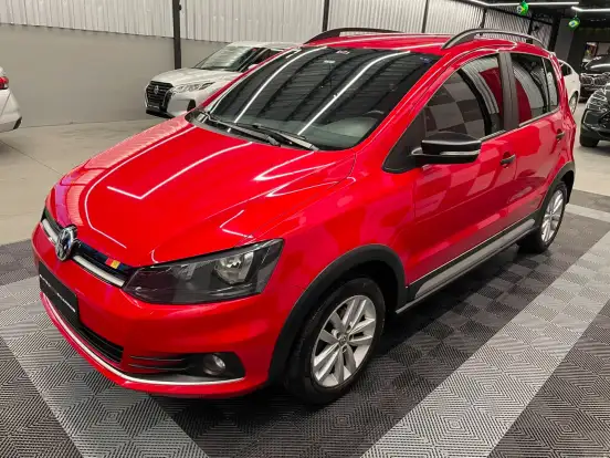 VOLKSWAGEN-FOX-2017