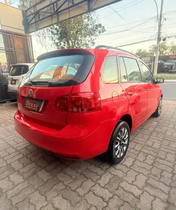VOLKSWAGEN-FOX-2014