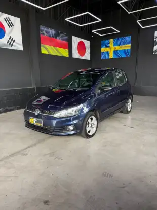 VOLKSWAGEN-FOX-2015