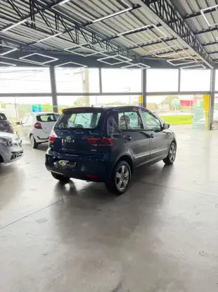 VOLKSWAGEN-FOX-2015