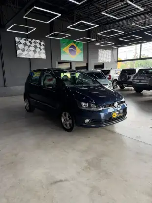 VOLKSWAGEN-FOX-1.6 MI ROCK IN RIO 8V FLEX 4P MANUAL VOLKSWAGEN-FOX-2015