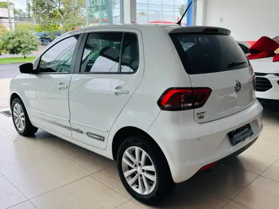VOLKSWAGEN-FOX-1.6 MSI TOTAL FLEX CONNECT 4P MANUAL VOLKSWAGEN-FOX-2019