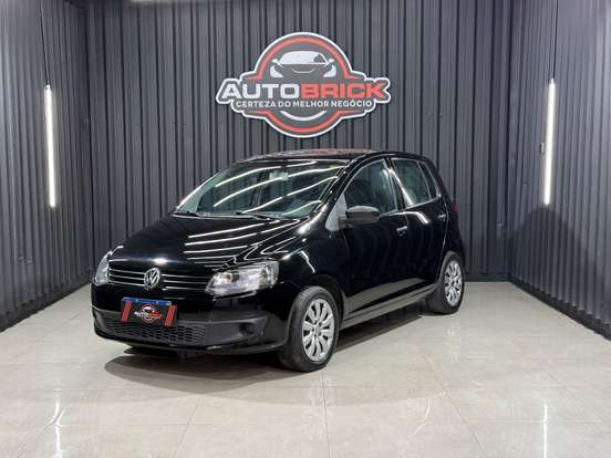 VOLKSWAGEN-FOX-1.0 MI 8V FLEX 4P MANUAL VOLKSWAGEN-FOX-2013