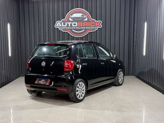 VOLKSWAGEN-FOX-1.0 MI 8V FLEX 4P MANUAL VOLKSWAGEN-FOX-2013