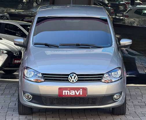 VOLKSWAGEN-FOX-2012