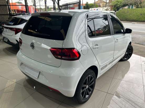 VOLKSWAGEN-FOX-1.6 MSI TOTAL FLEX CONNECT 4P MANUAL VOLKSWAGEN-FOX-2019
