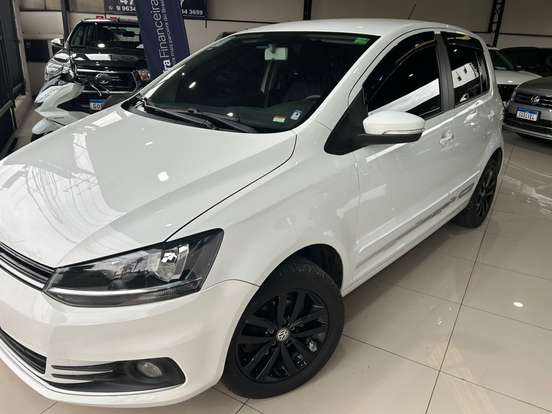VOLKSWAGEN-FOX-2019