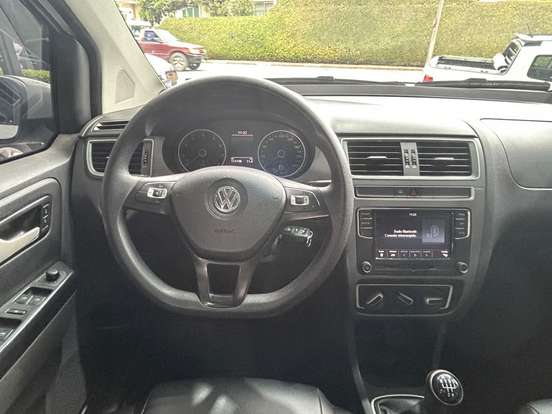 VOLKSWAGEN-FOX-2019