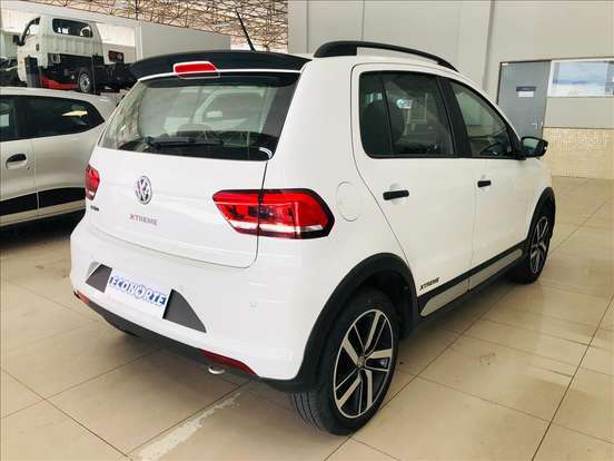 VOLKSWAGEN-FOX-1.6 MSI TOTAL FLEX XTREME 4P MANUAL VOLKSWAGEN-FOX-2020