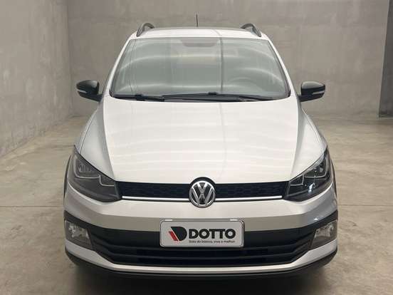 VOLKSWAGEN-FOX-2017