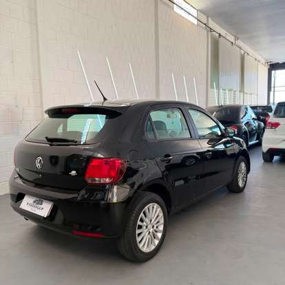 VOLKSWAGEN-GOL-2015
