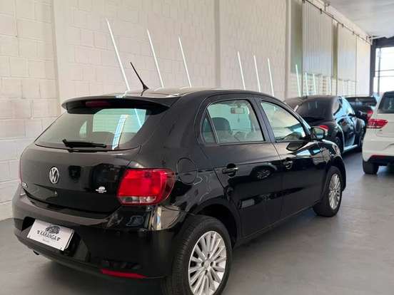 VOLKSWAGEN-GOL-1.0 MI ROCK IN RIO 8V FLEX 4P MANUAL VOLKSWAGEN-GOL-2015
