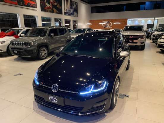 VOLKSWAGEN-GOLF-2014