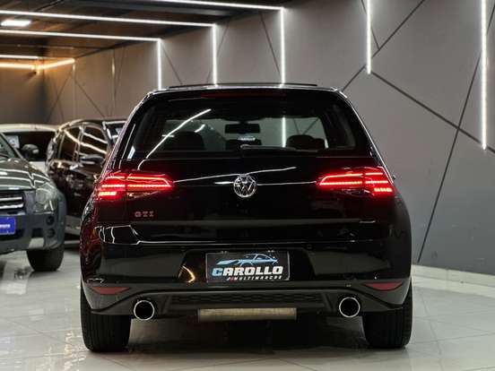 VOLKSWAGEN-GOLF-2013