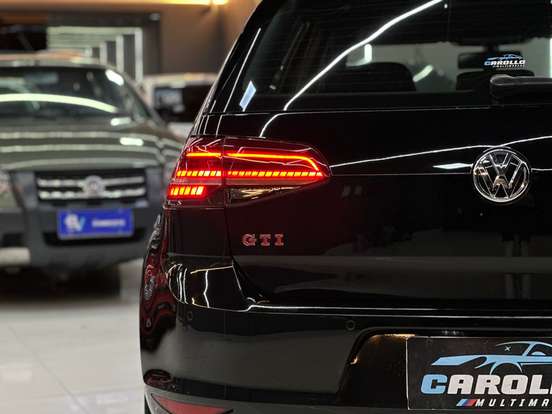 VOLKSWAGEN-GOLF-2.0 GTI HIGHLINE 16V GASOLINA 4P AUTOMÁTICO VOLKSWAGEN-GOLF-2013