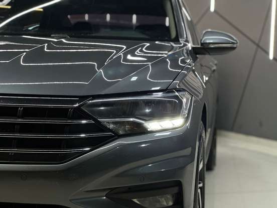 VOLKSWAGEN-JETTA-1.4 250 TSI TOTAL FLEX COMFORTLINE TIPTRONIC VOLKSWAGEN-JETTA-2018