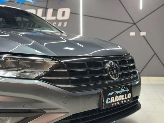 VOLKSWAGEN-JETTA-1.4 250 TSI TOTAL FLEX COMFORTLINE TIPTRONIC VOLKSWAGEN-JETTA-2018