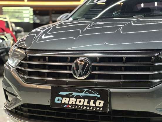 VOLKSWAGEN-JETTA-2018