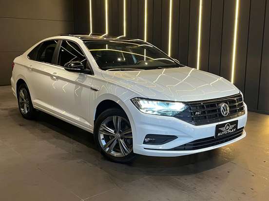 VOLKSWAGEN-JETTA-2020