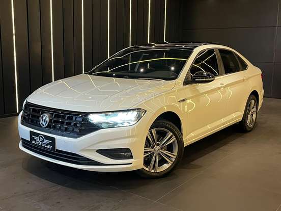 VOLKSWAGEN-JETTA-2020
